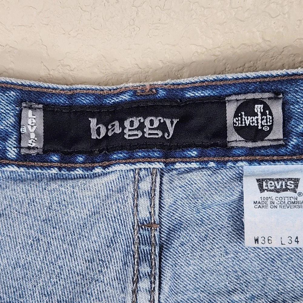 Vintage Levis SilverTab Baggy Jeans Mens 36x34 Medium Wash Blue 44570 90s
